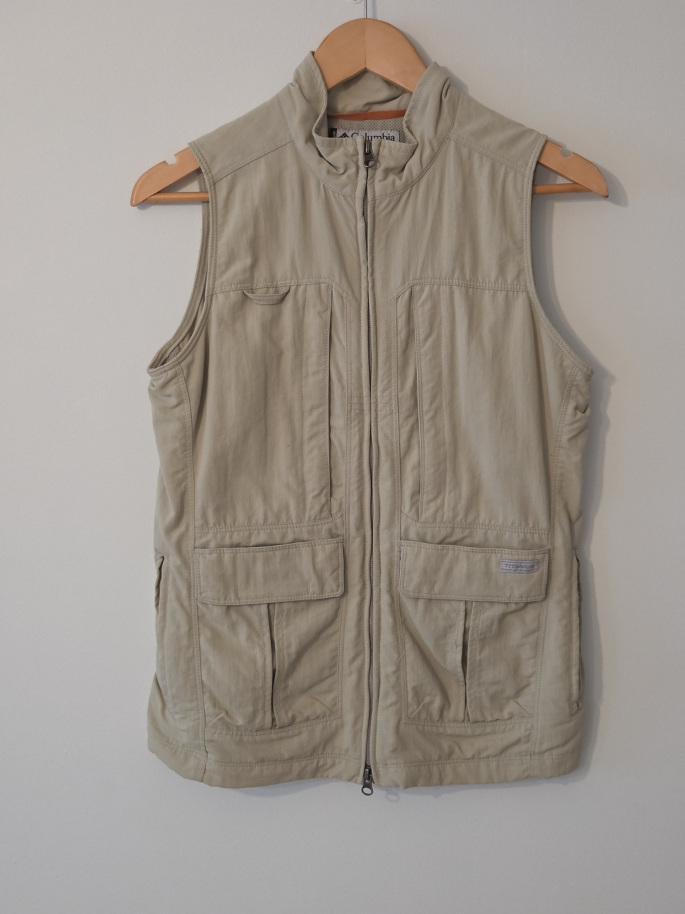 Columbia Women’s Beige Utility Vest